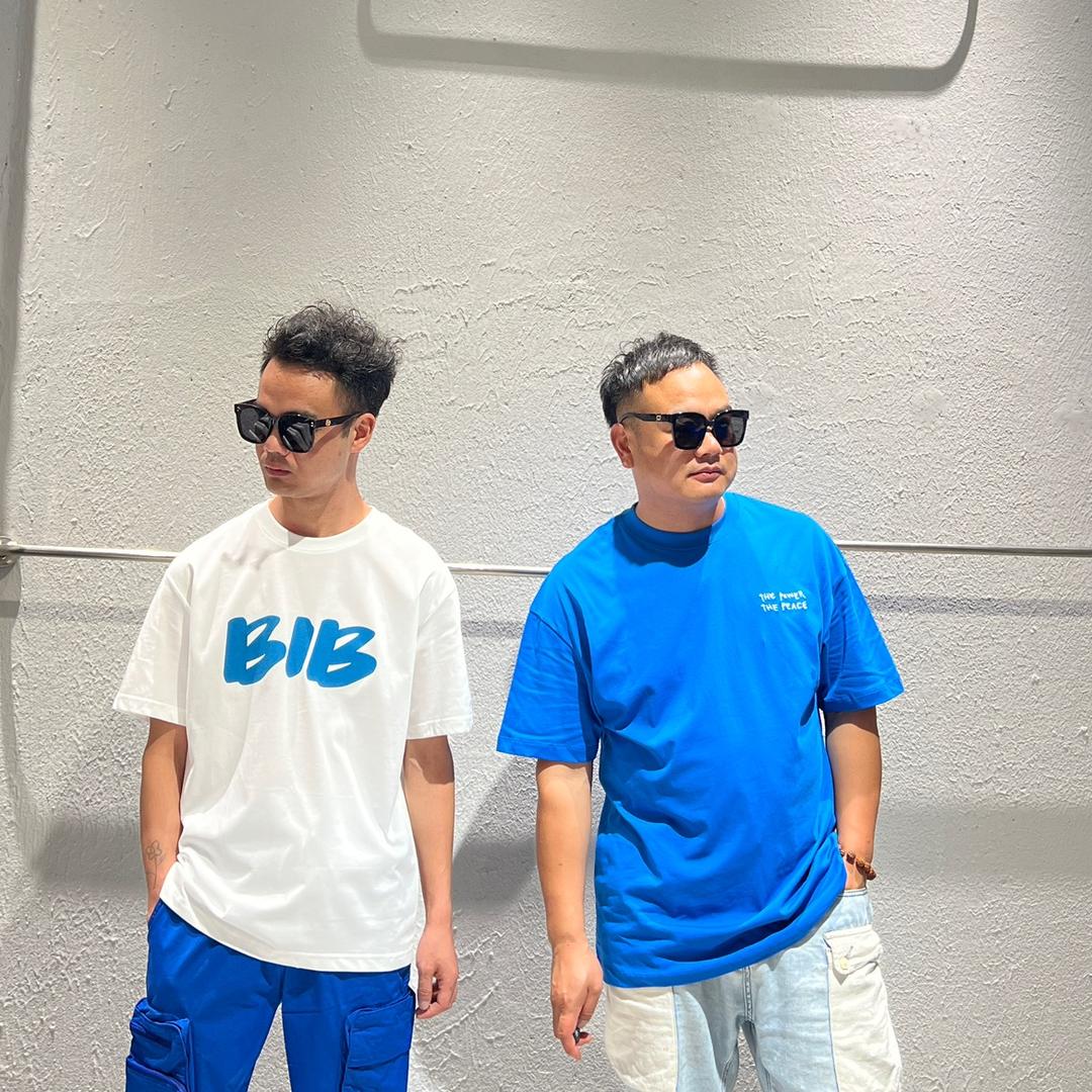 走马紫澜门服装工厂店