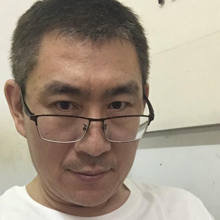 深圳体彩店大叔