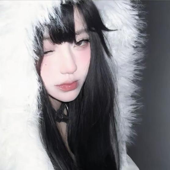 巫婆不睡觉是很正常的事吧