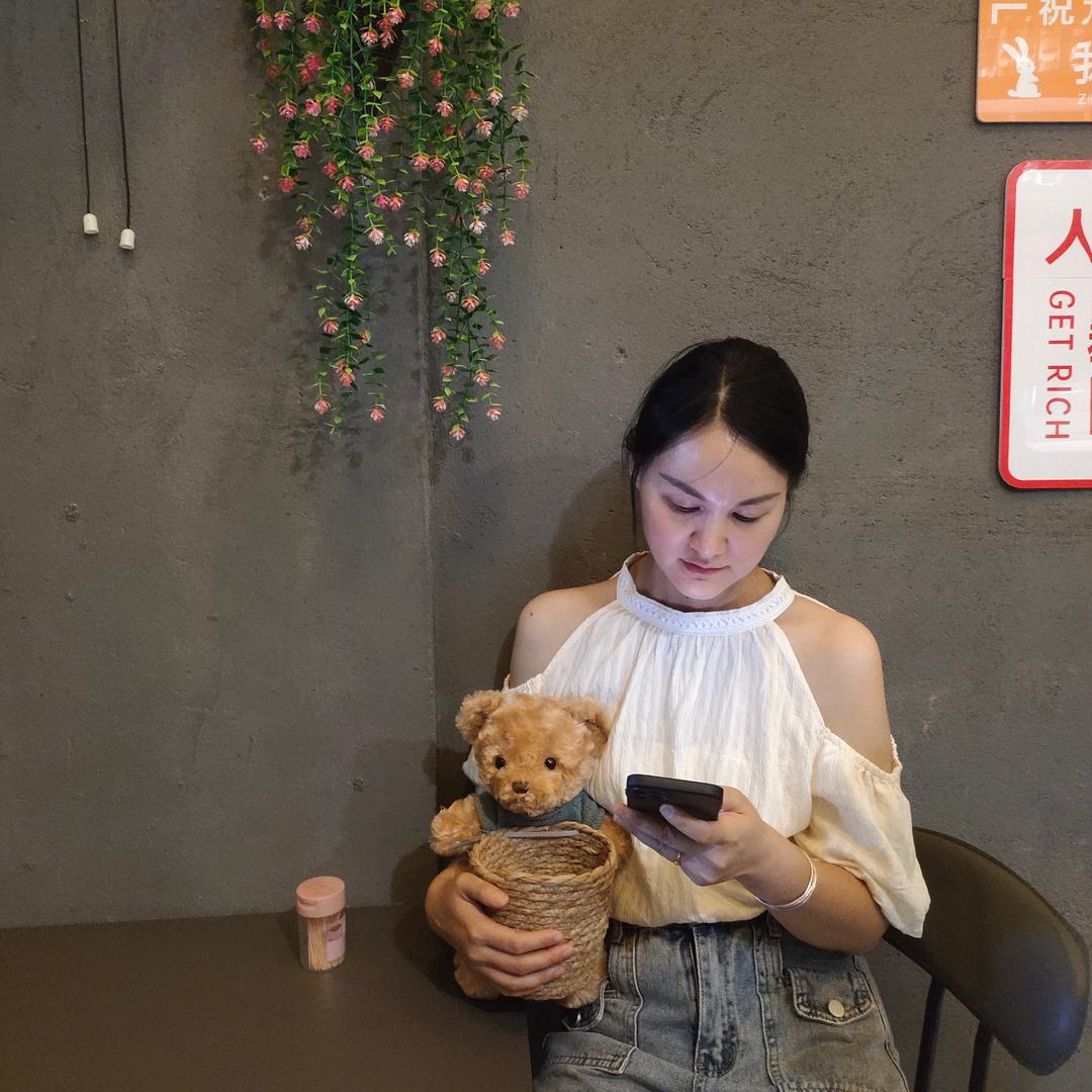 奶呼呼的小团子