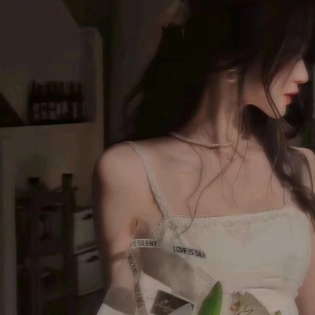 M、