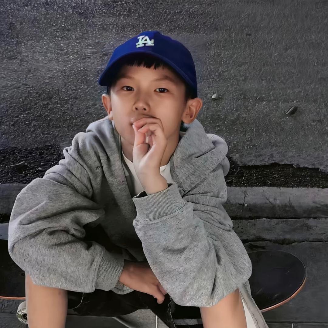 不想李你.
