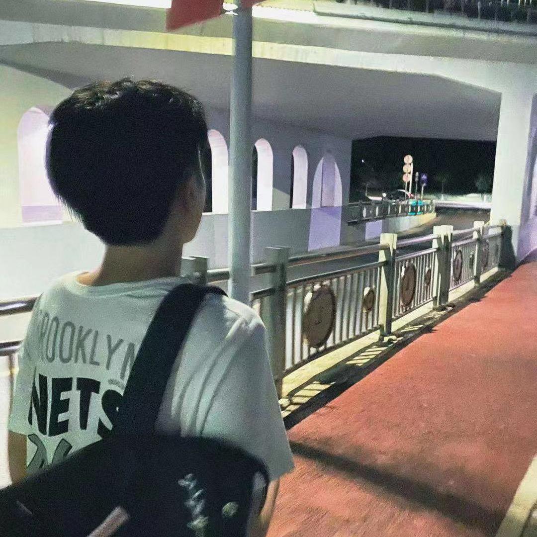 Z Y