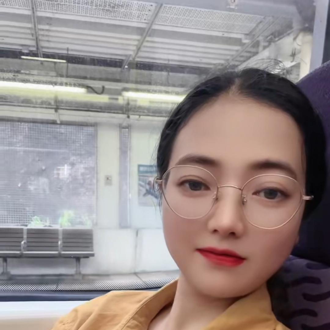 Mia