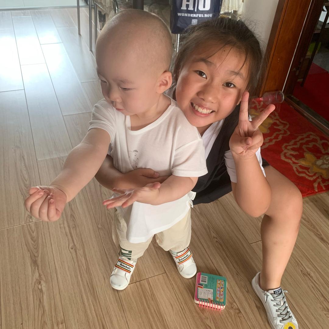 独自带娃的二宝妈妈