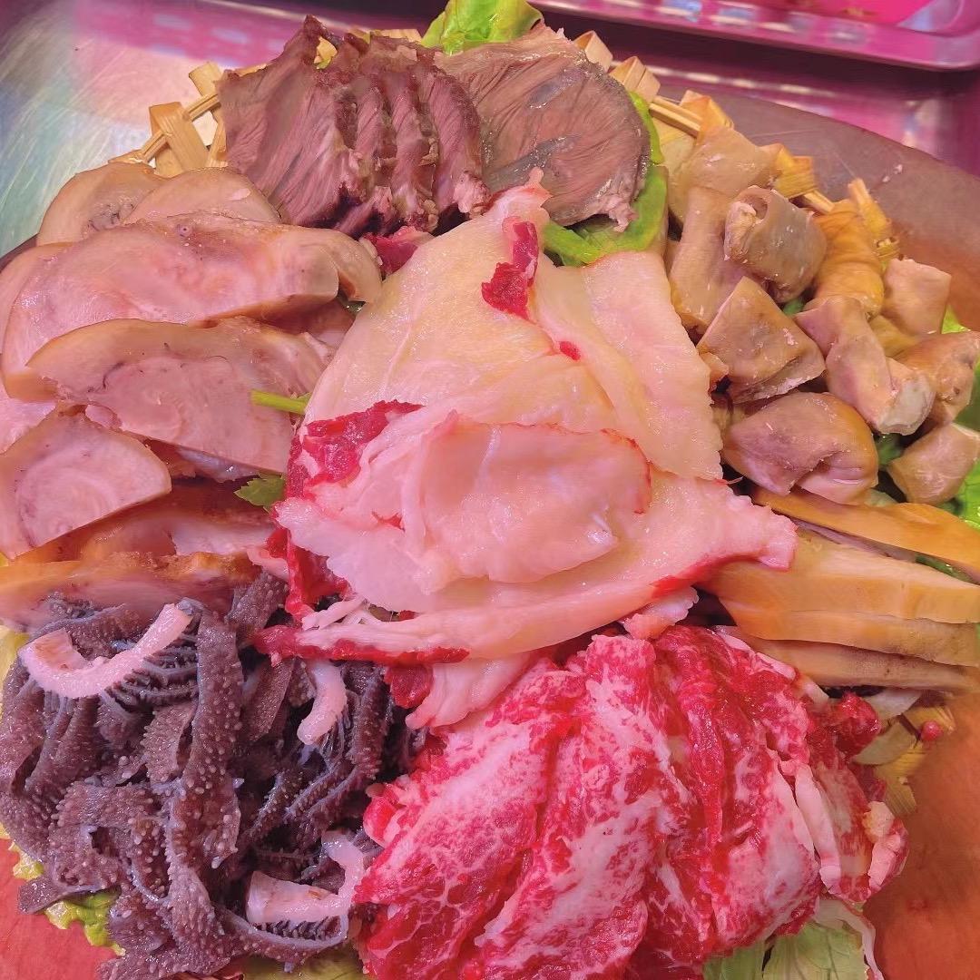 楷记炭炉牛杂煲