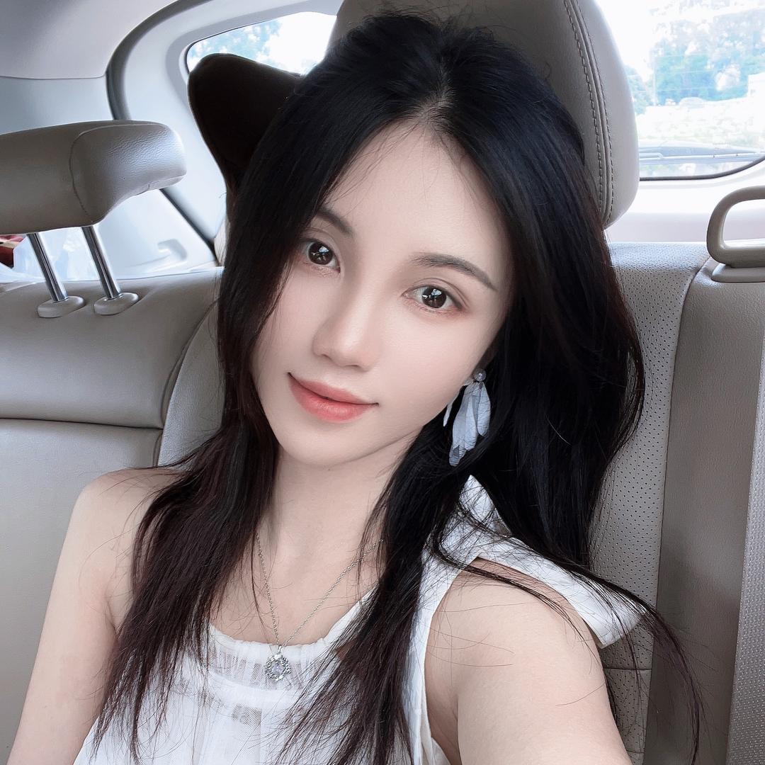 梁小姐的春夏秋冬