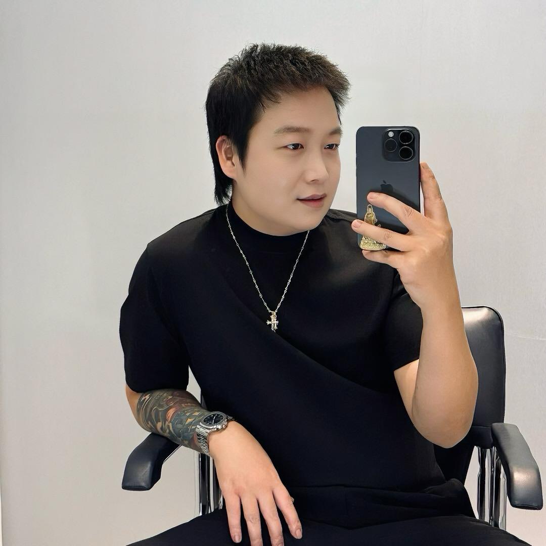 吴鹏在武汉