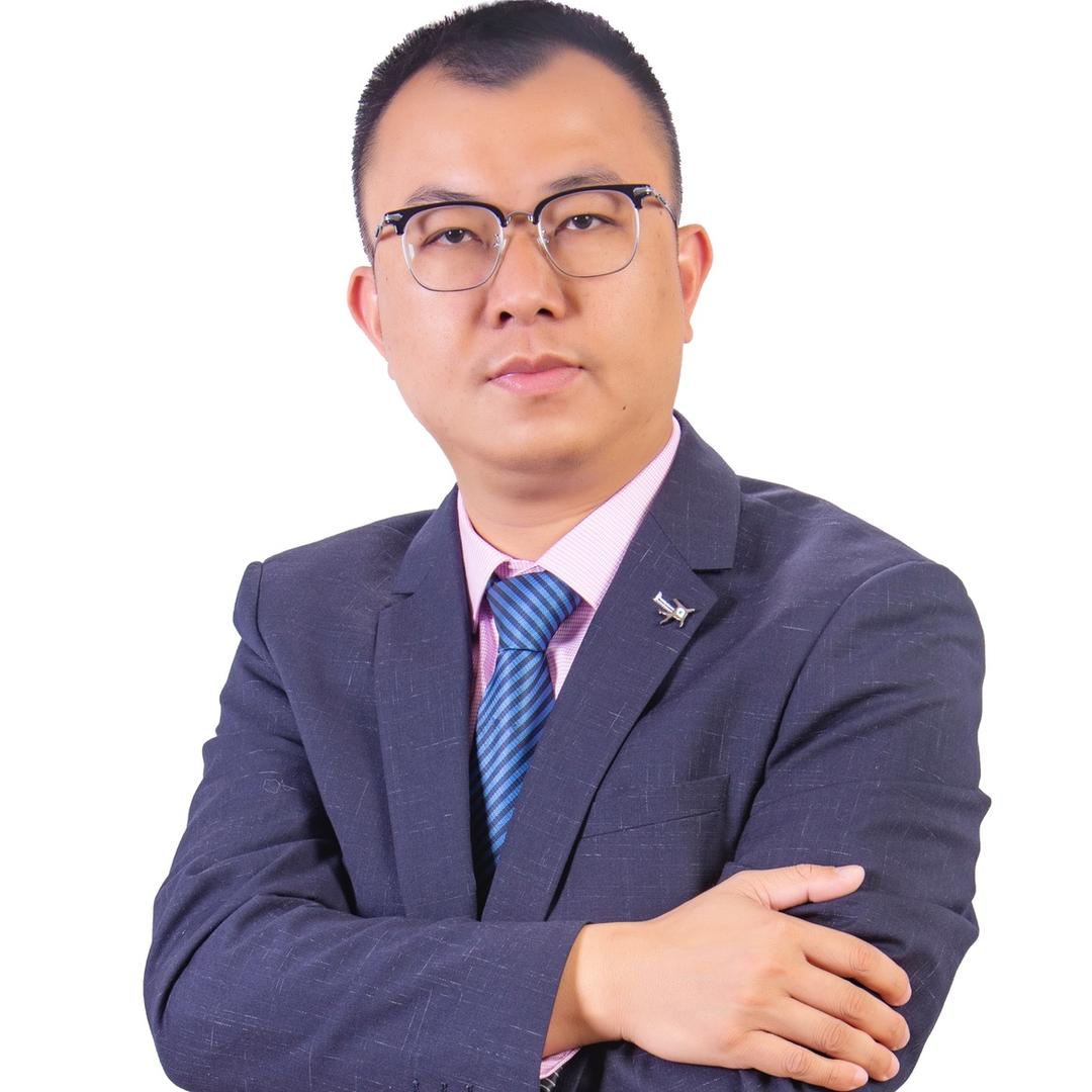 高端摆盘机及上下料机器人AI创鑫盈