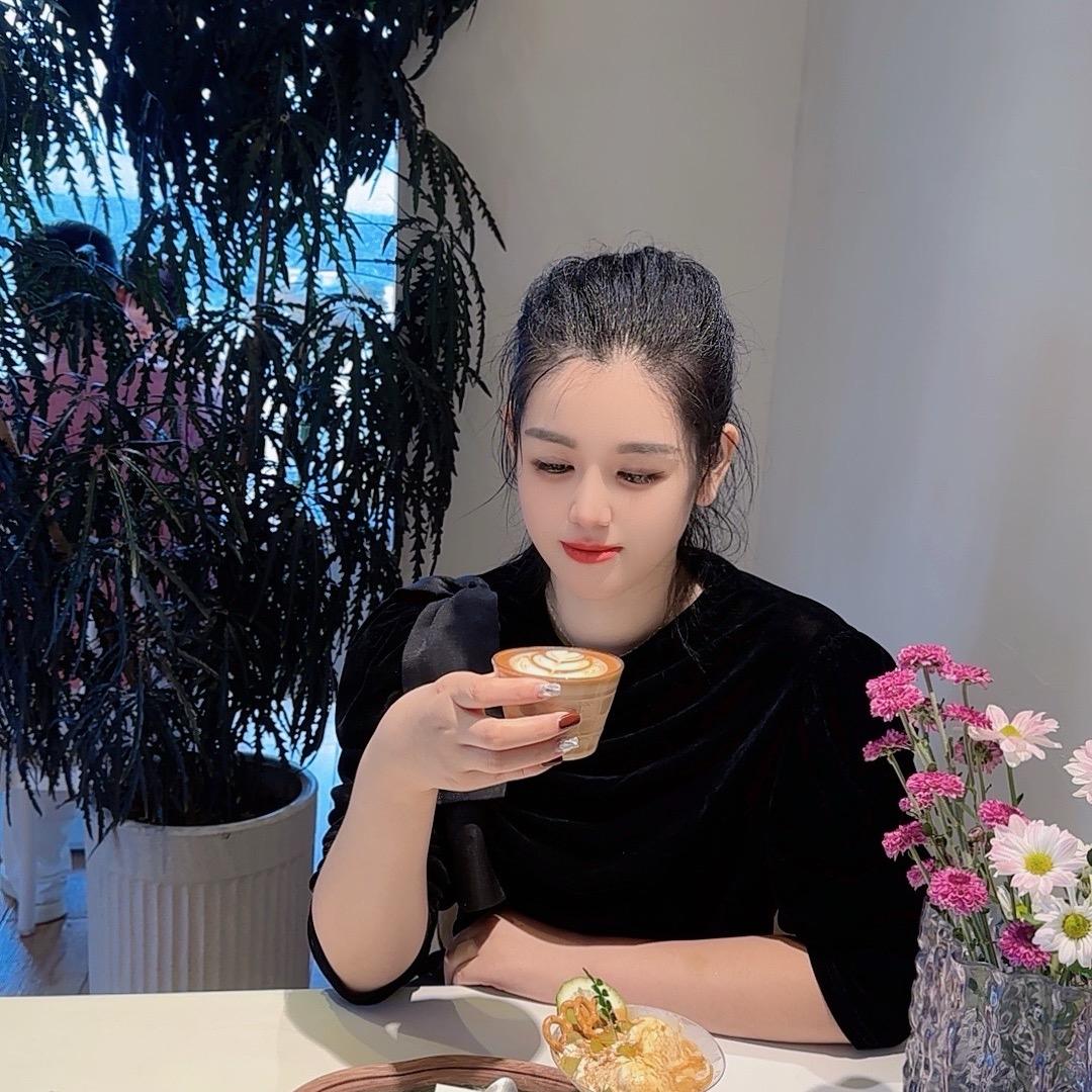 娜娜-520工作室5号