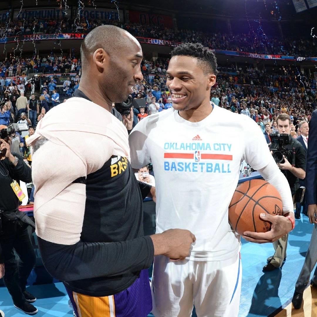 卖板子的体育老师