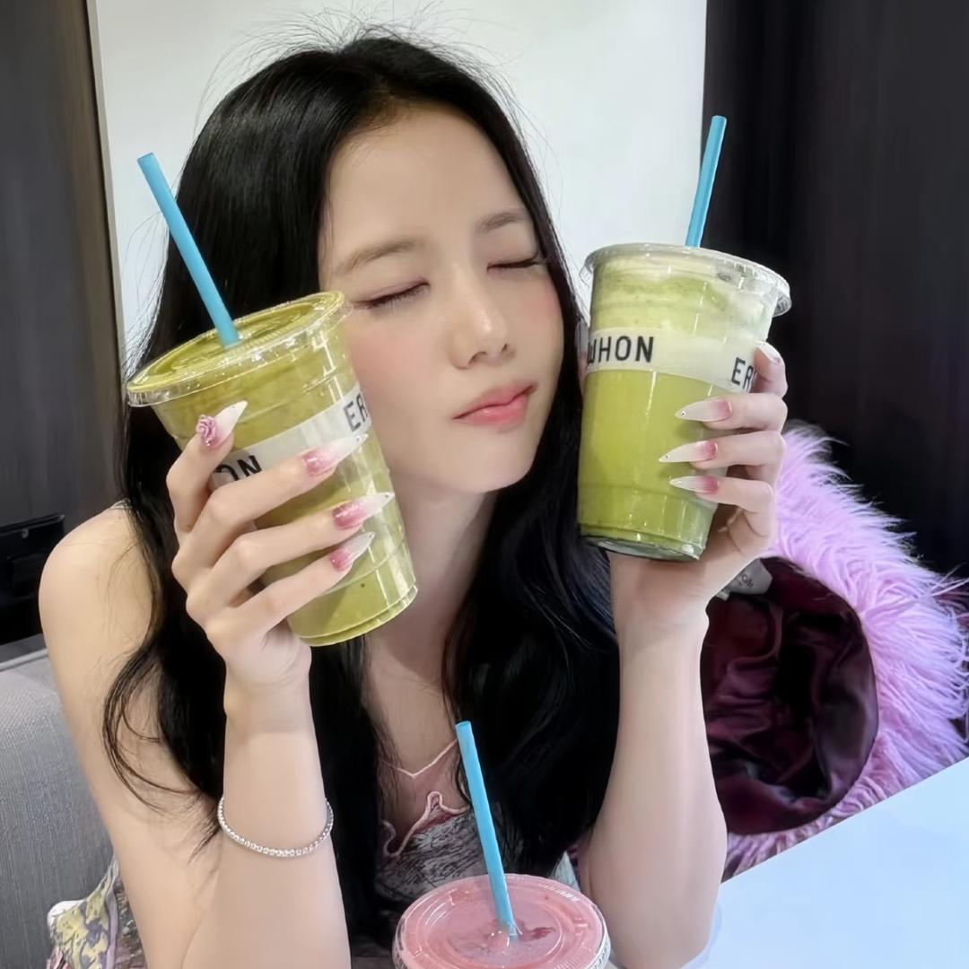 爱吃威化饼干/