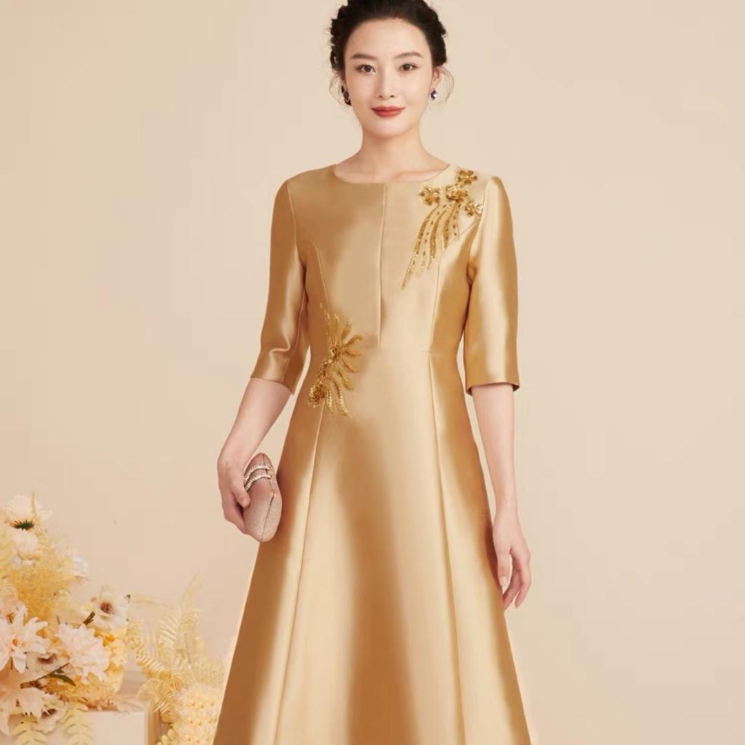 HQL翰茜澜铭利服饰女装专卖店