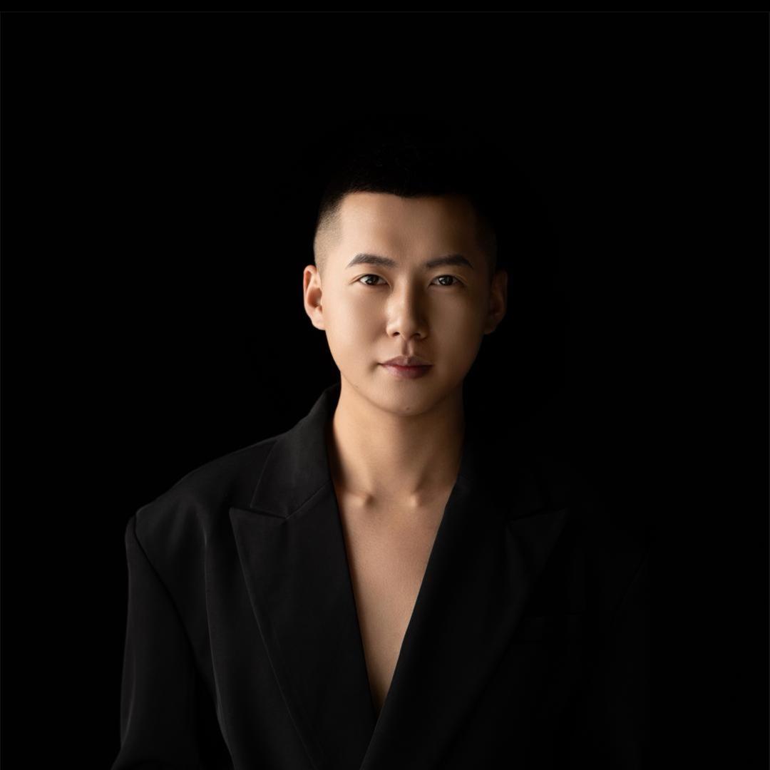 迷人的小张总