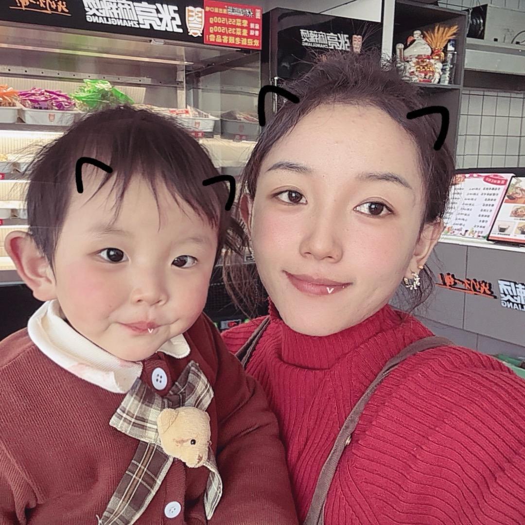 张亮麻辣烫(仁布县店)