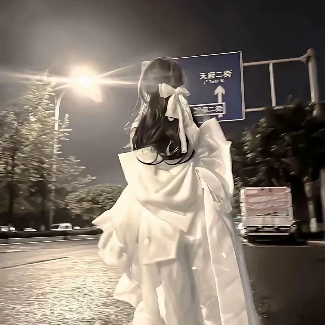 苏叶的银杏树（600）