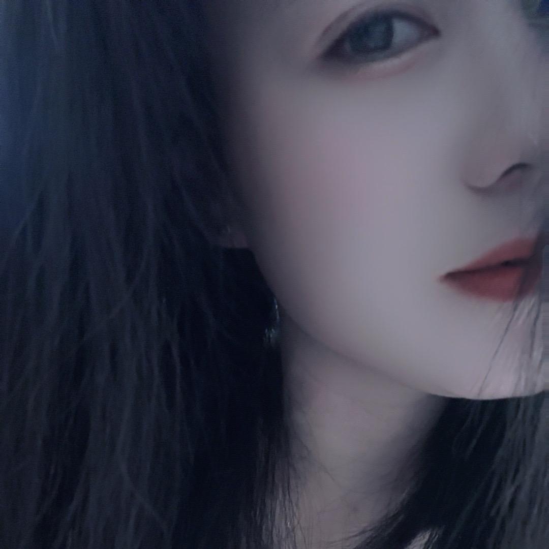 茜茜👑