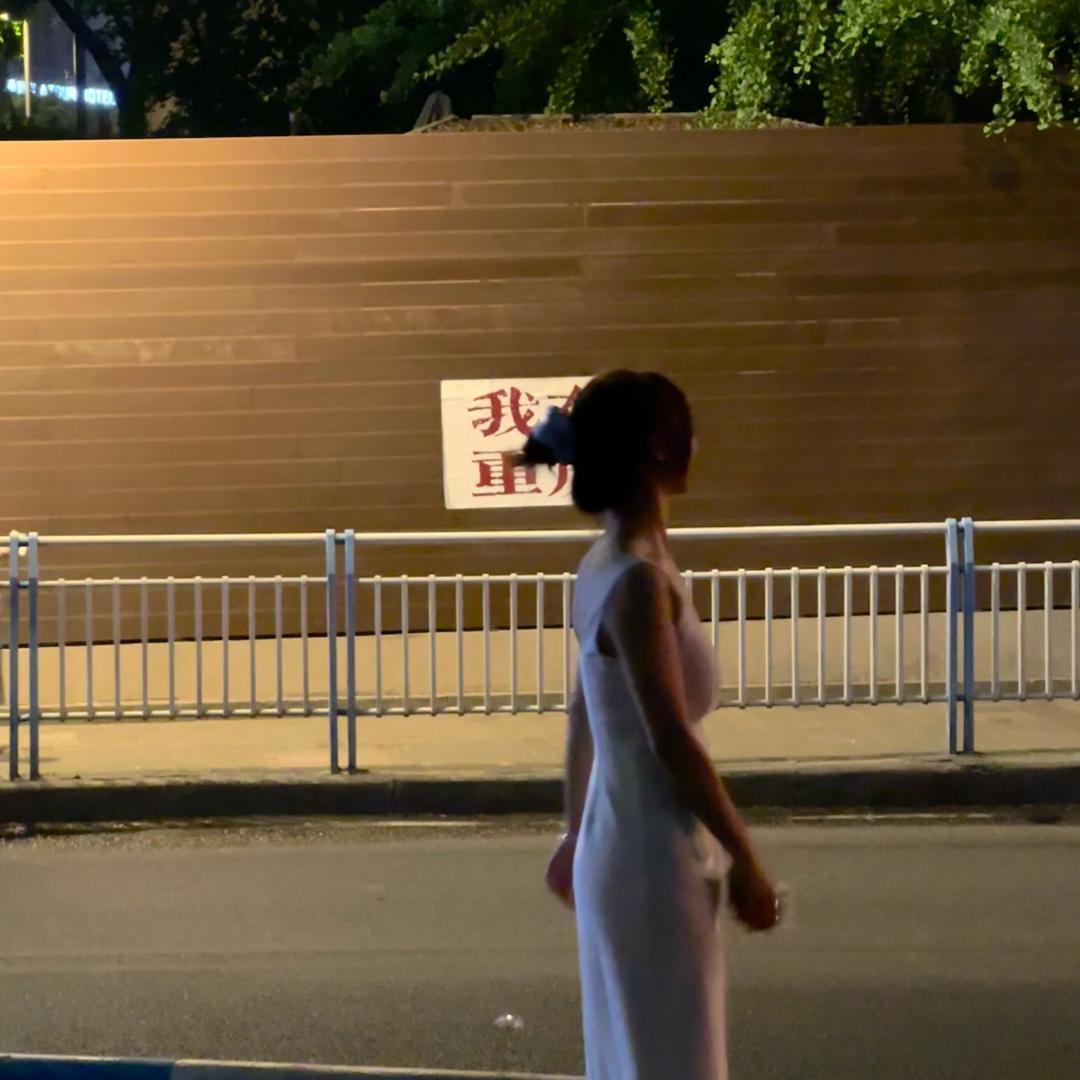 十年打工一场空，准备摆摊变富翁