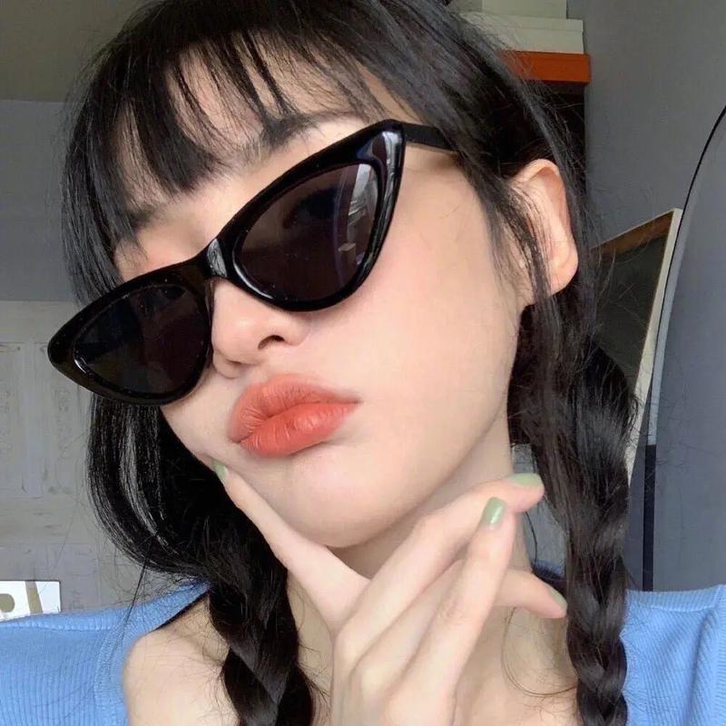 U✨