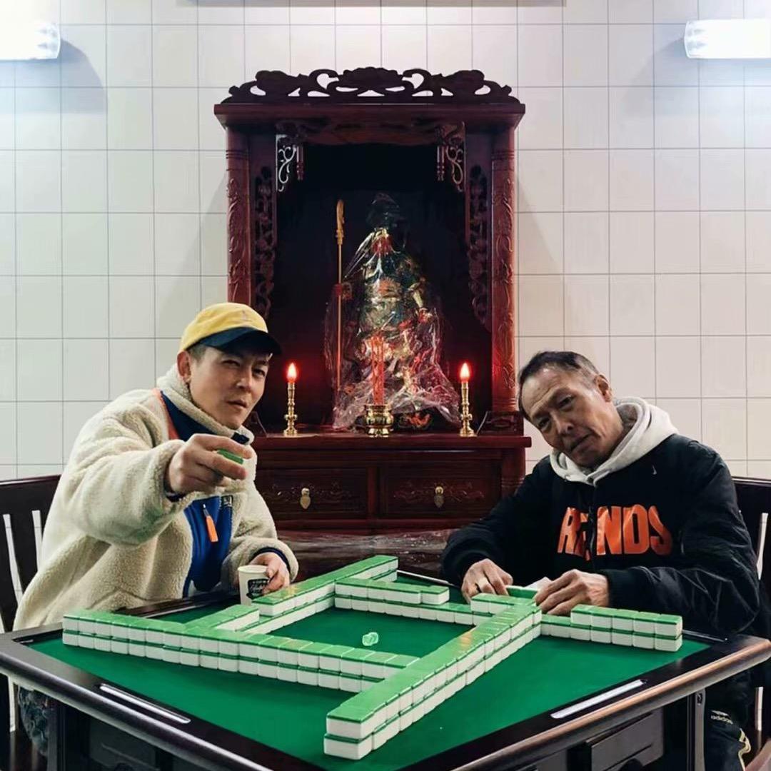 等风来！