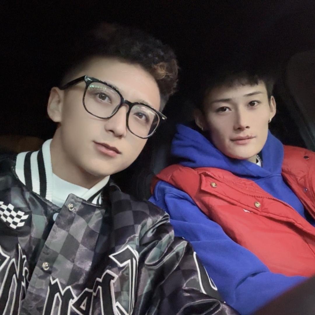 李主麻和周尔萨的发疯💨