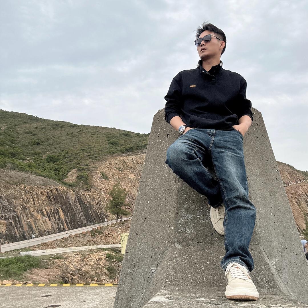 @努力赚钱买路虎