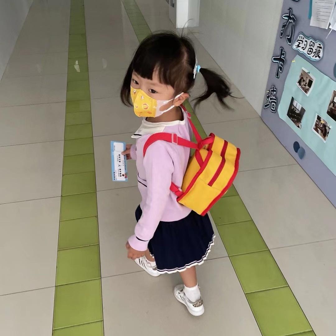 小小玥怡