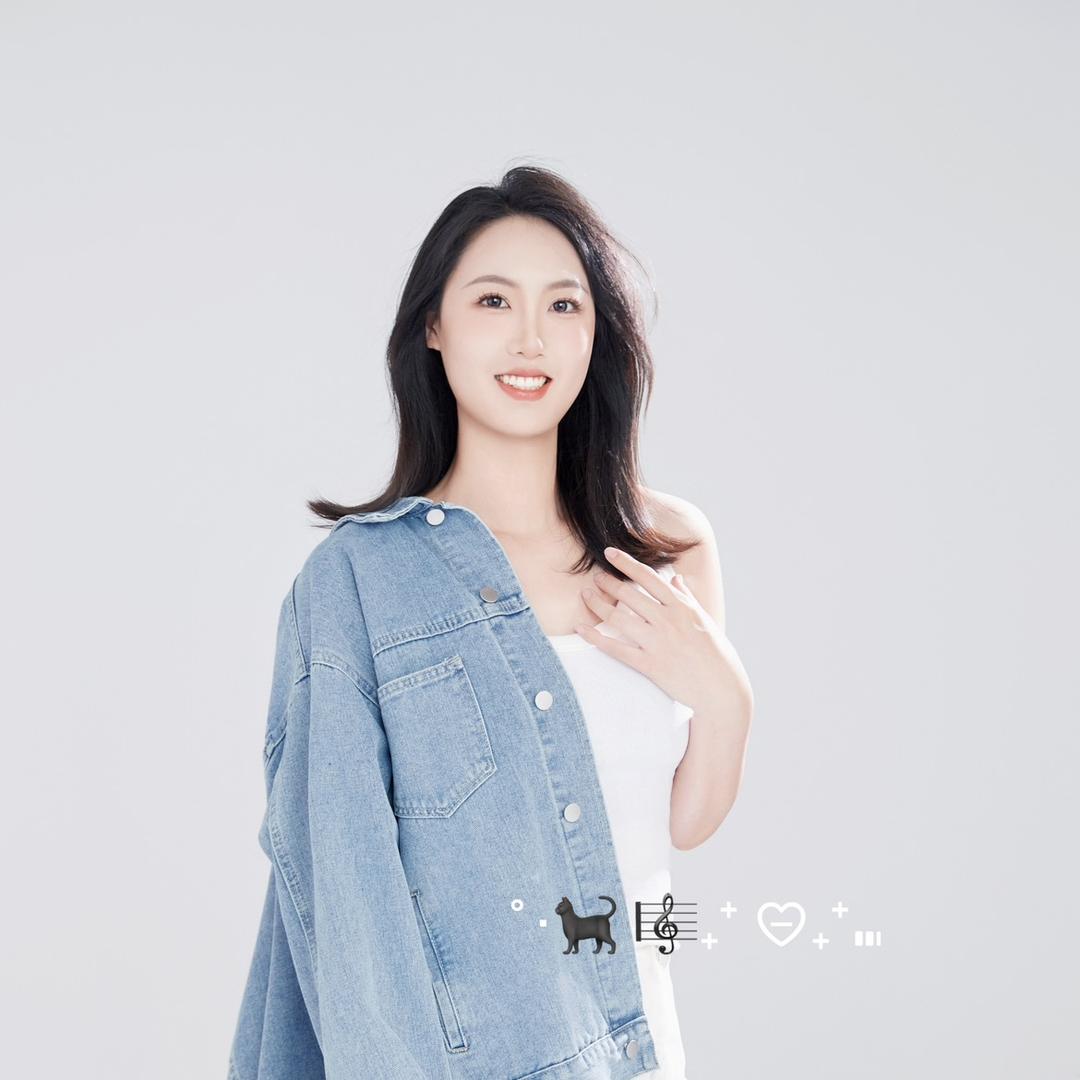 洆瑜伽-薇薇