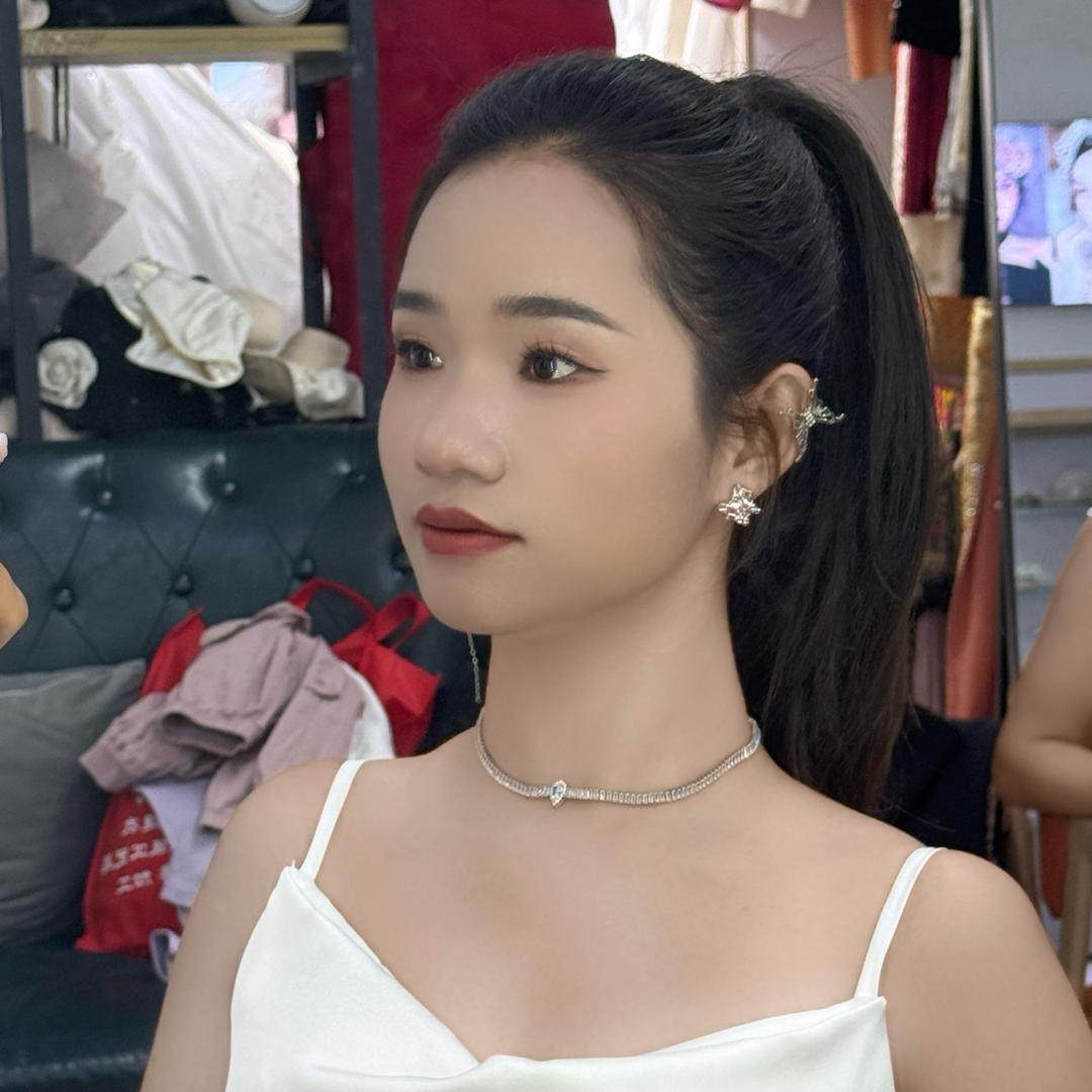 嗯哼哈
