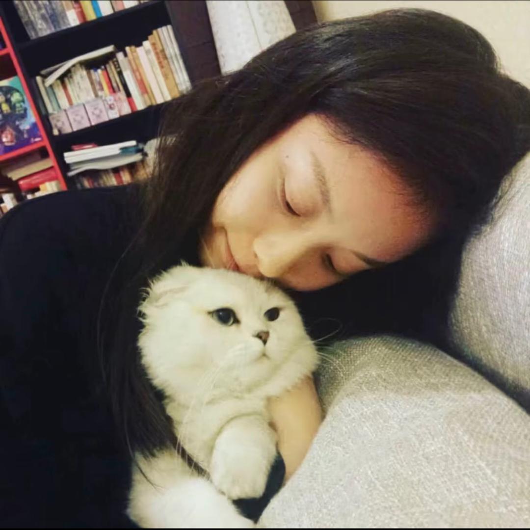 纯欲粥ට⩊ට◞