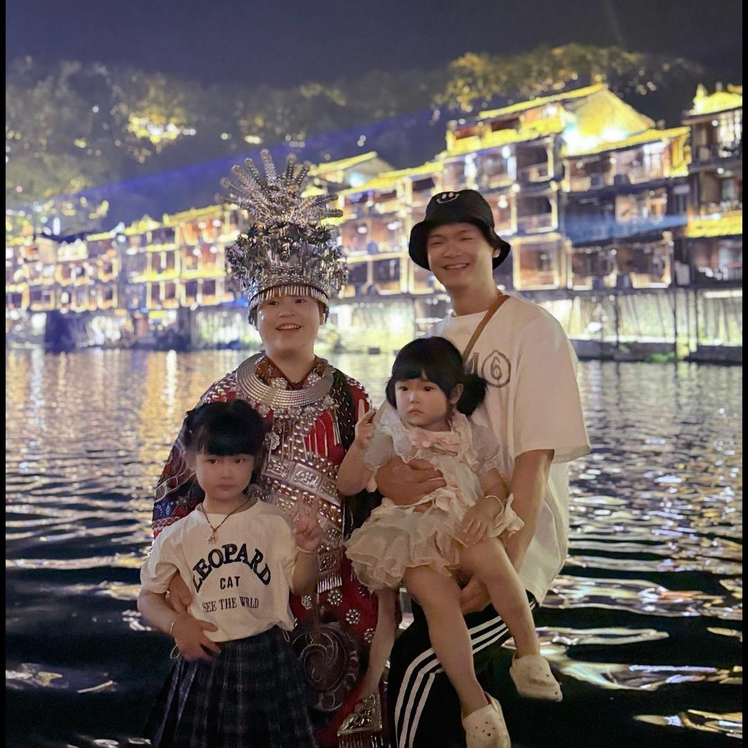 黎平、发型师波波