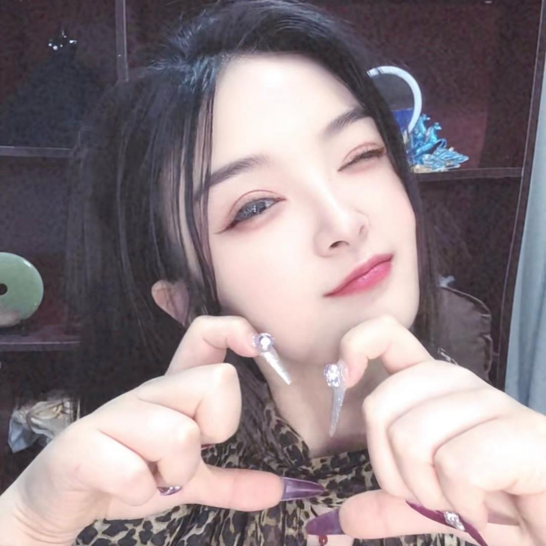 多米🍀（明明吖）