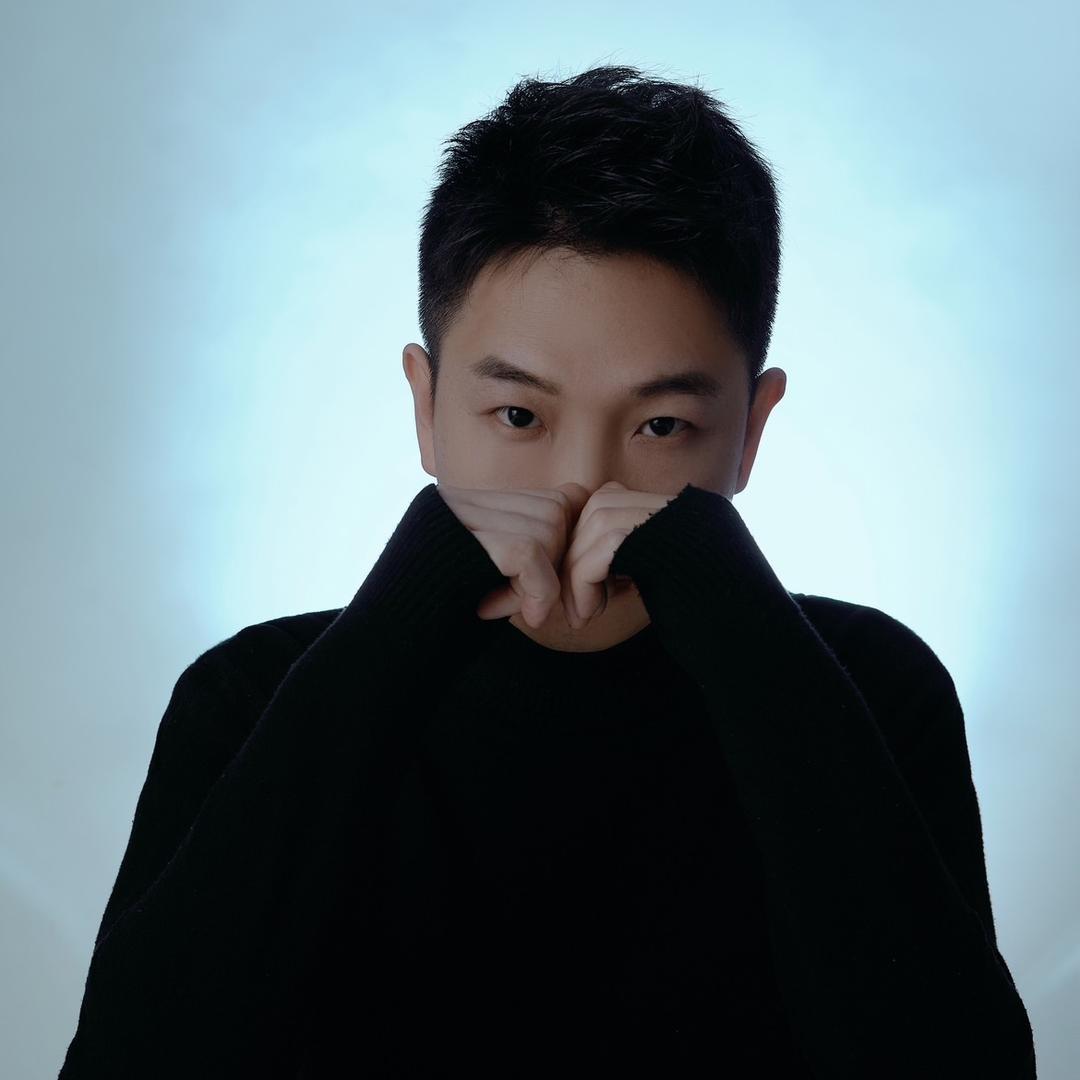 亮哥美容院官方号