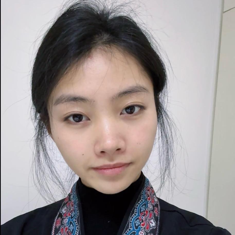 小英！