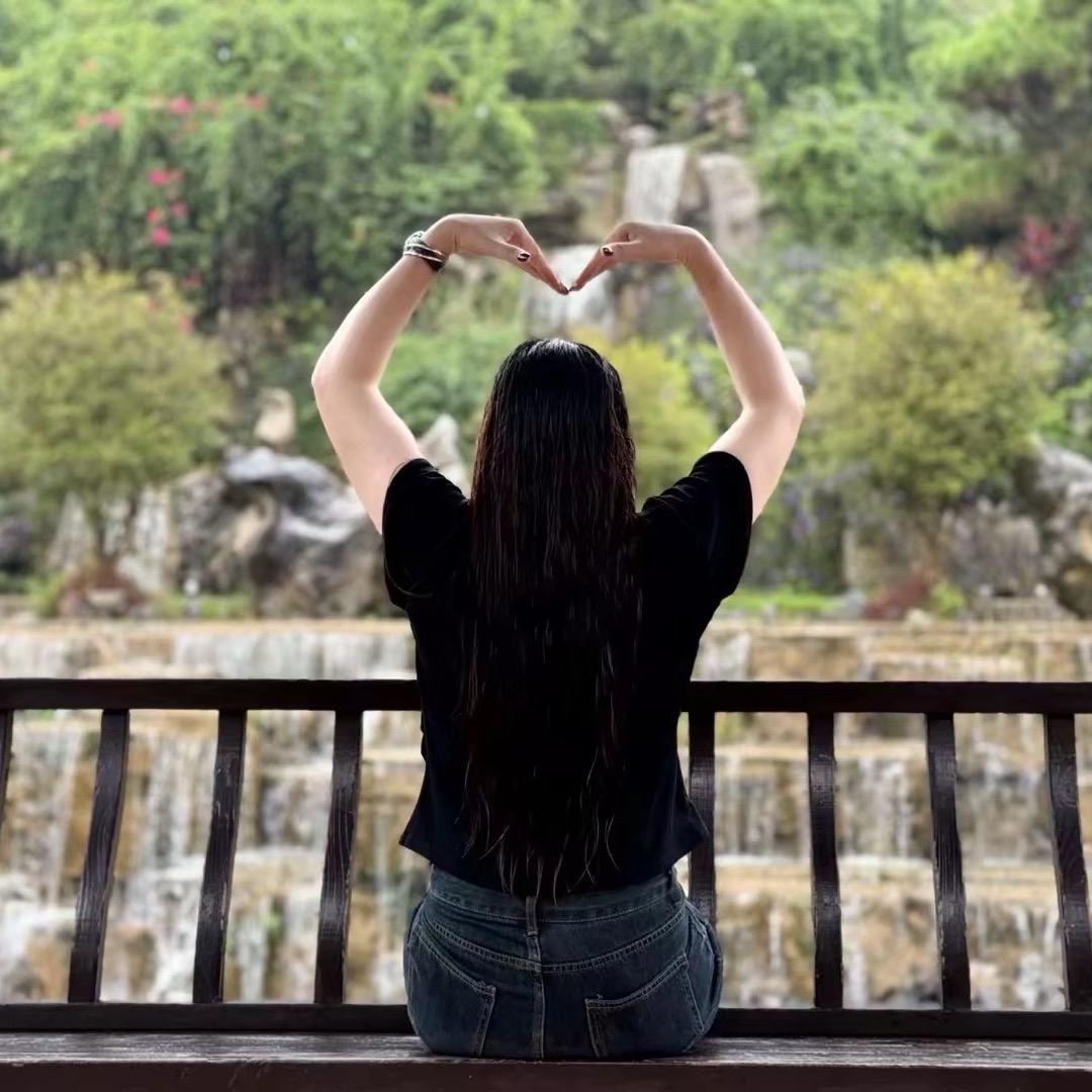 小丫丫🐷（莉～莉)
