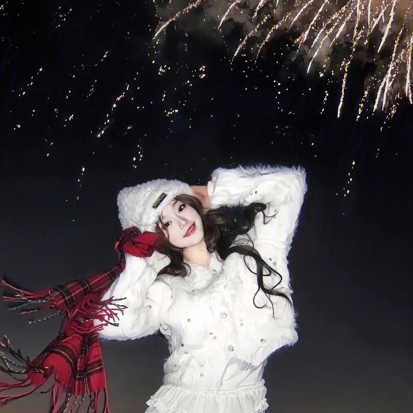 满满（旭旭宝宝传媒）