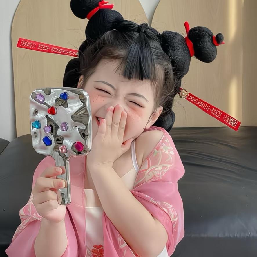 小茹茹👨‍👩‍👧🍀🍀