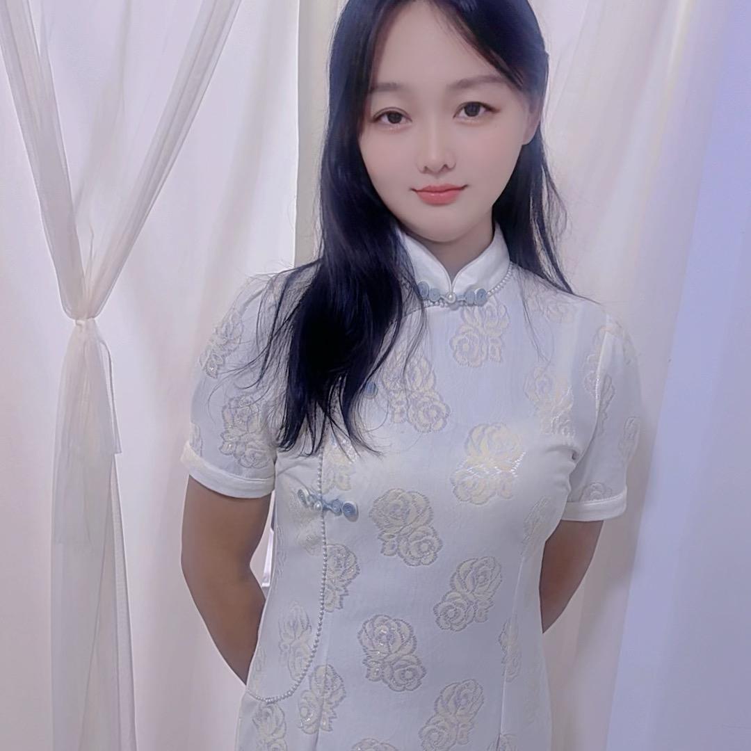 月丫头💕