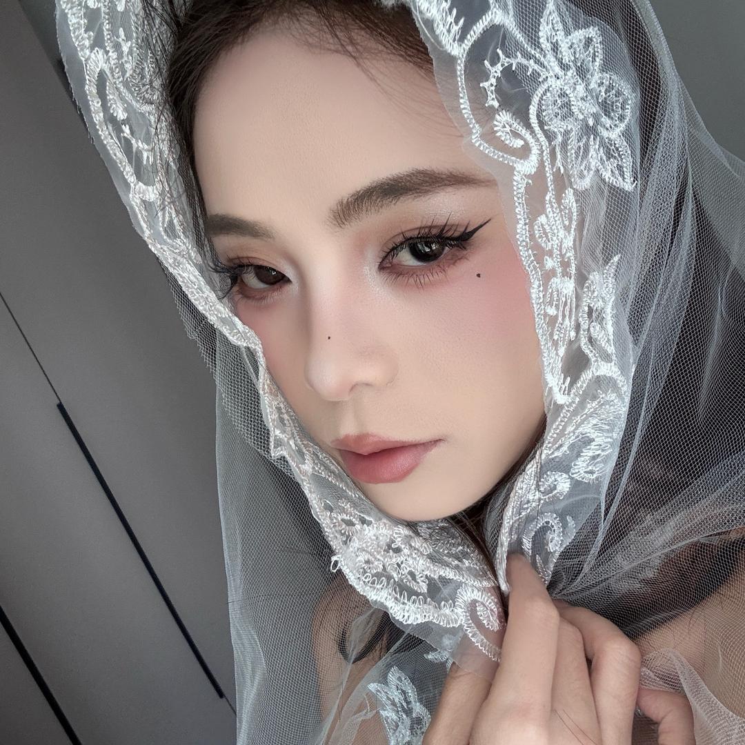 王可爱（可约妆）