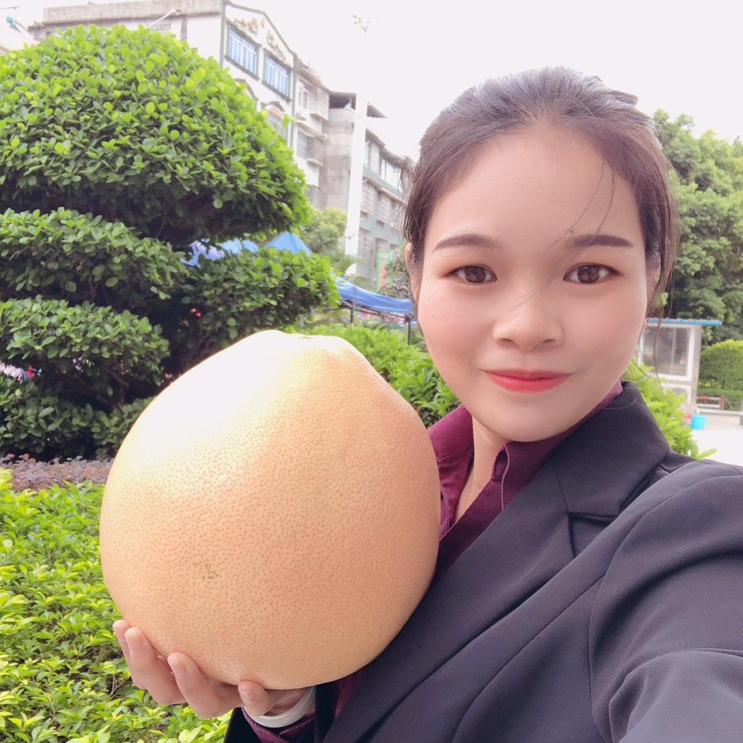 武宣天润府武婷婷