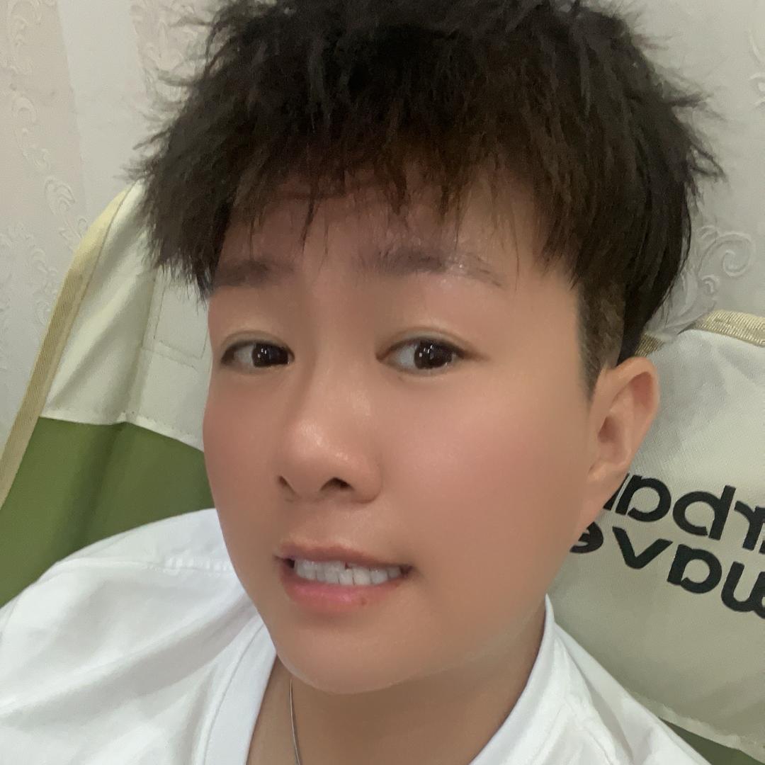 新乡新大驾校聪聪教练