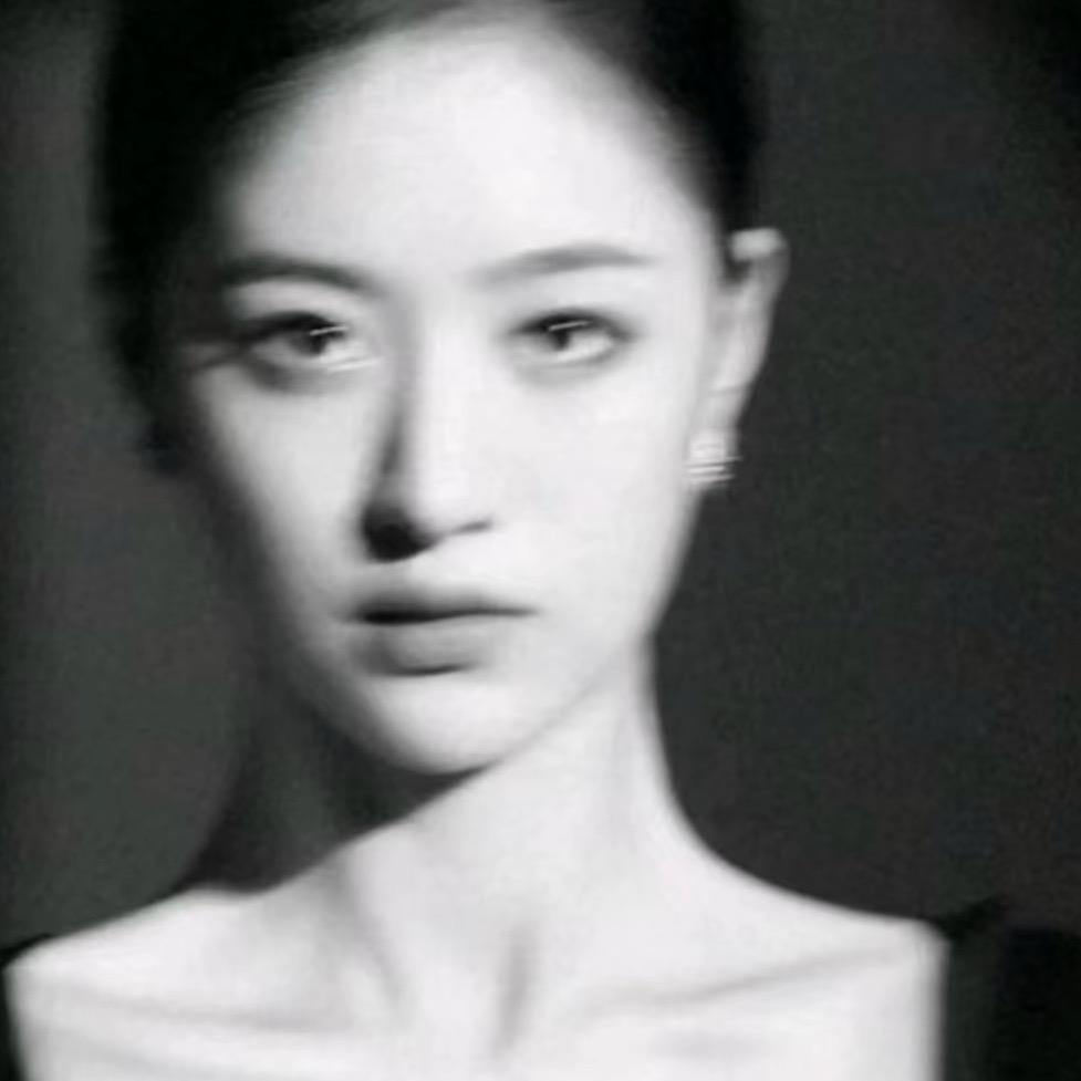 a明、