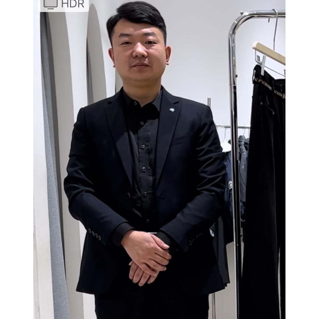 汝阳县郑辉二楼海宁皮草