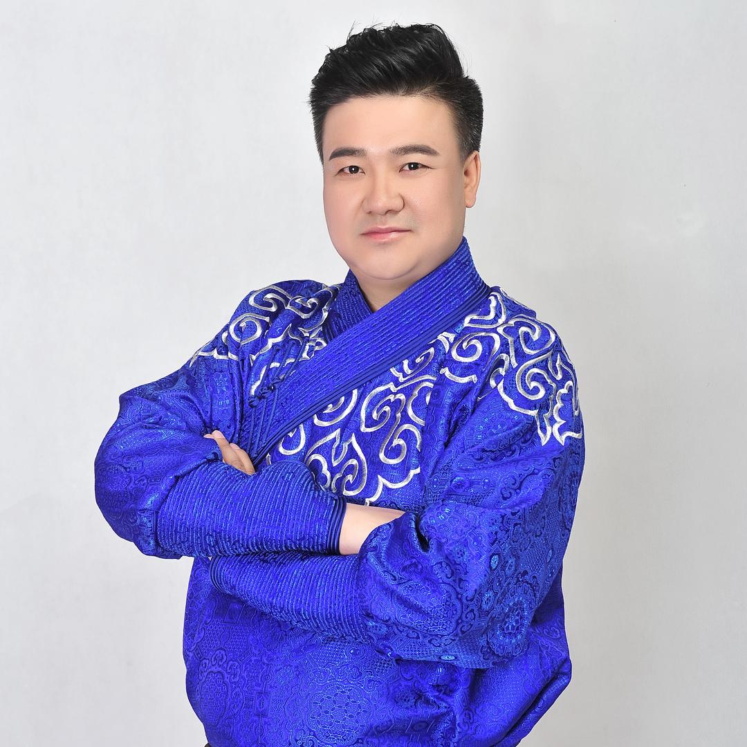 孟和乌力吉