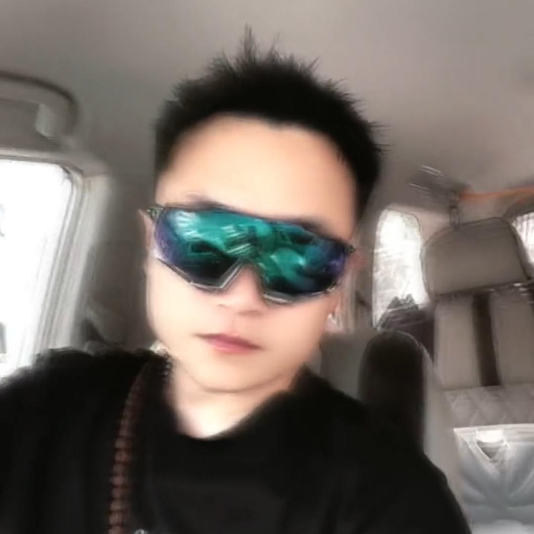沐丞自驾