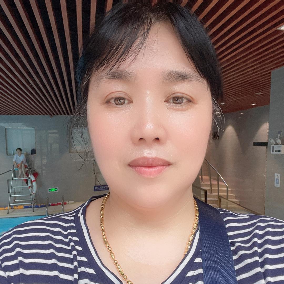 淡淡的花香