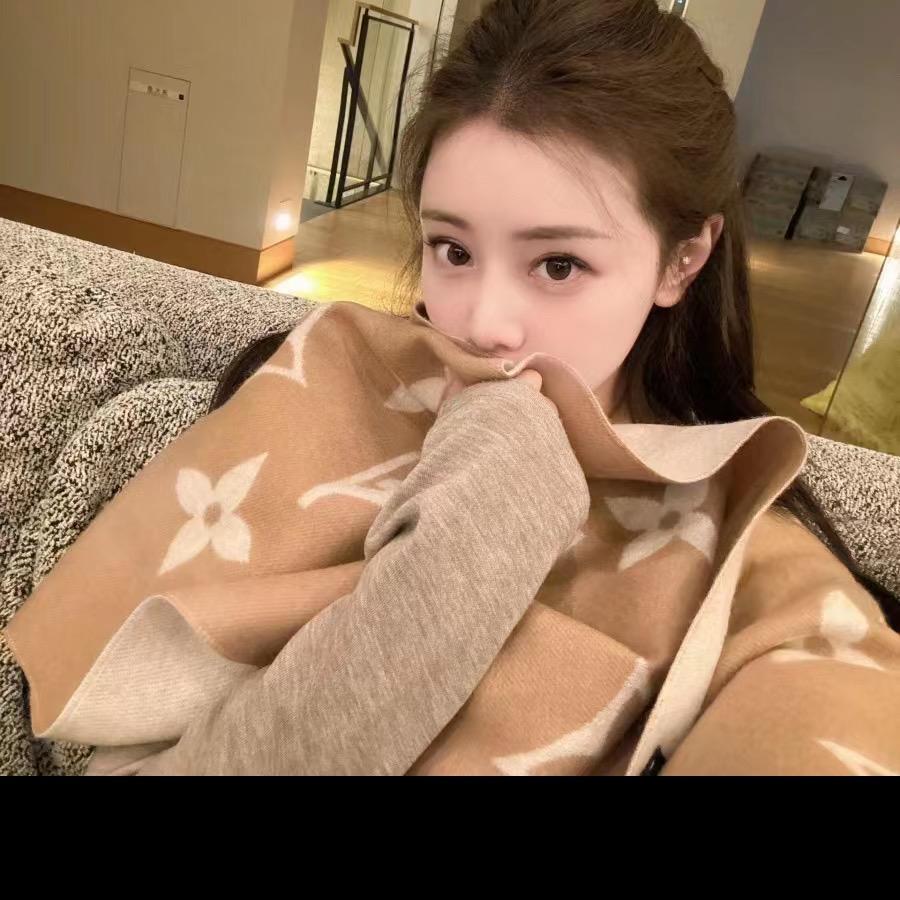 莫美丽🌺🌺🌺
