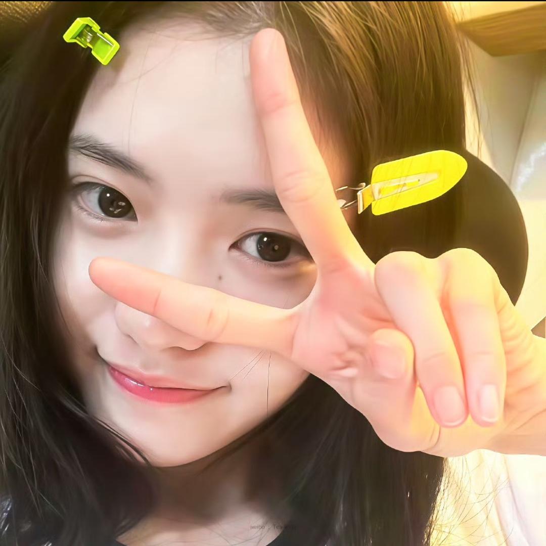 小何同学y.