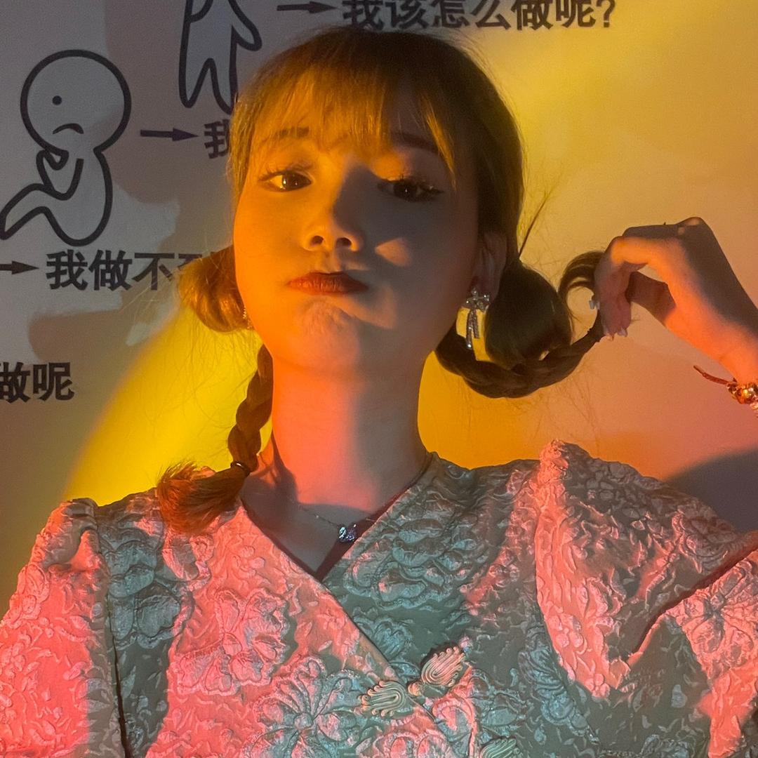卖房的潘潘