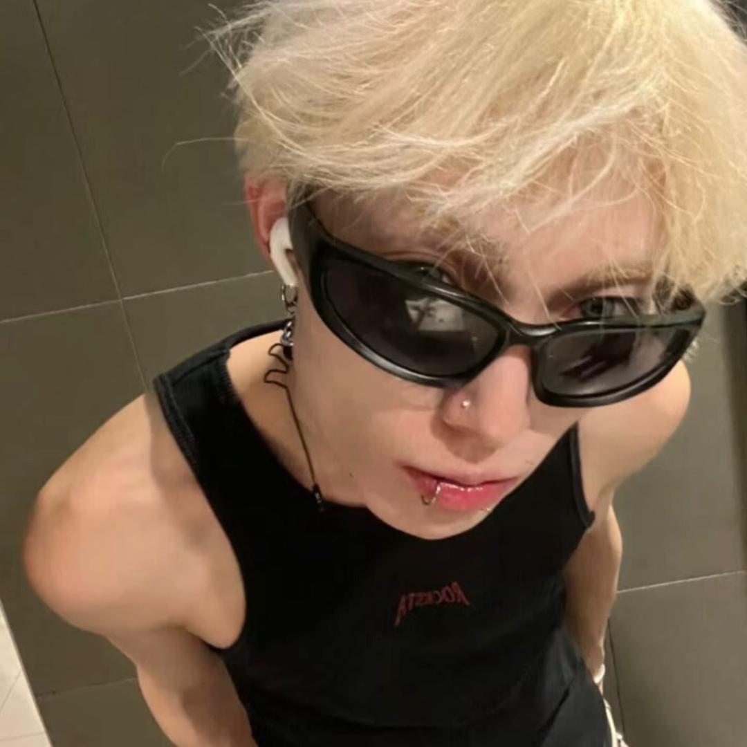 ㅤ  ㅤㅤ  ㅤ